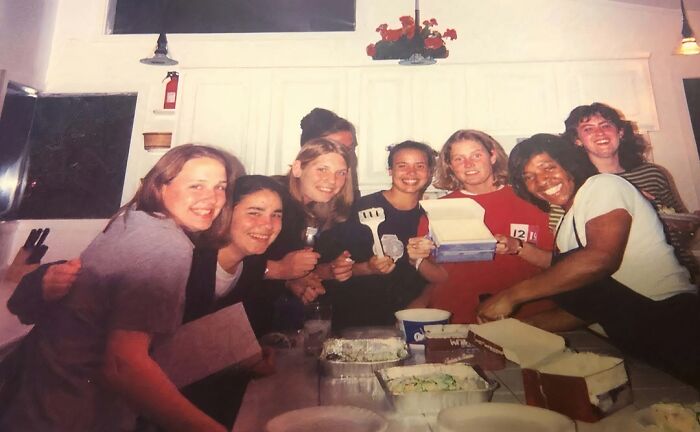 55 Nostalgic Pics Of Young People Having The Absolute Time Of Their Lives During Spring Break