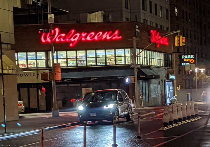 73 Things New Yorkers Don&rsquo;t Think Are Weird But Outsiders Noticed Immediately