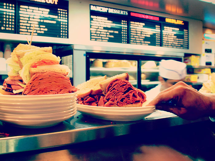 73 Things New Yorkers Don&rsquo;t Think Are Weird But Outsiders Noticed Immediately