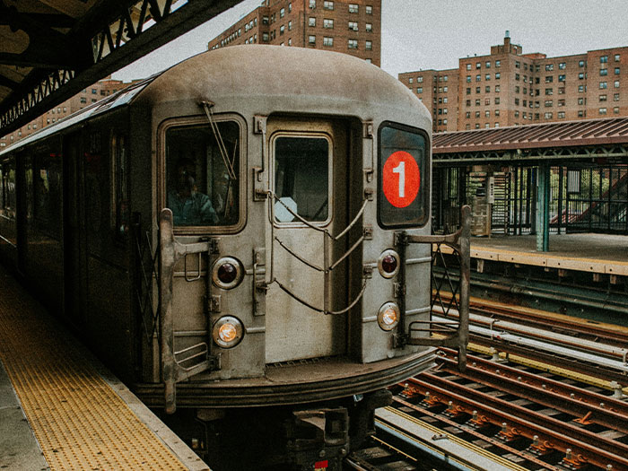 73 Things New Yorkers Don&rsquo;t Think Are Weird But Outsiders Noticed Immediately