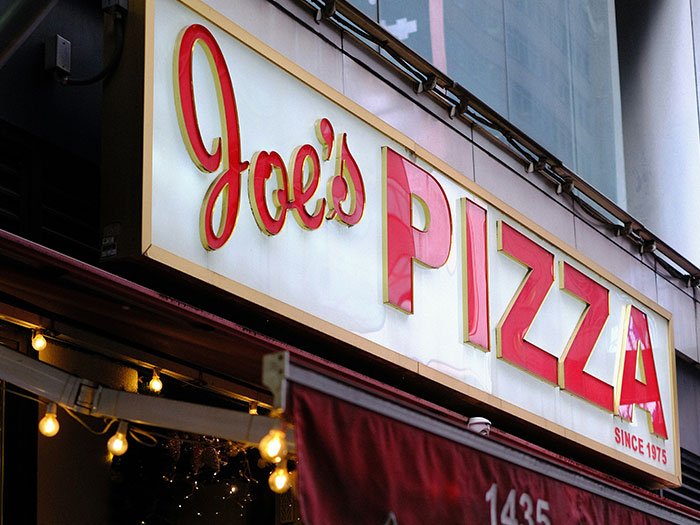 73 Things New Yorkers Don&rsquo;t Think Are Weird But Outsiders Noticed Immediately