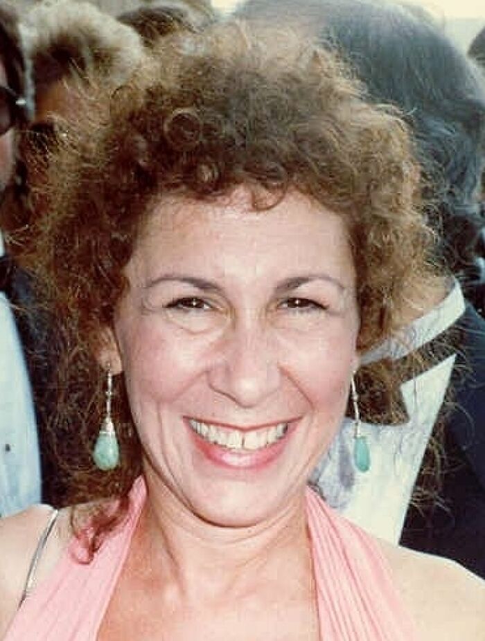 Rhea Perlman: Bio And Career Highlights Rhea Perlman: Bio And Career Highlights