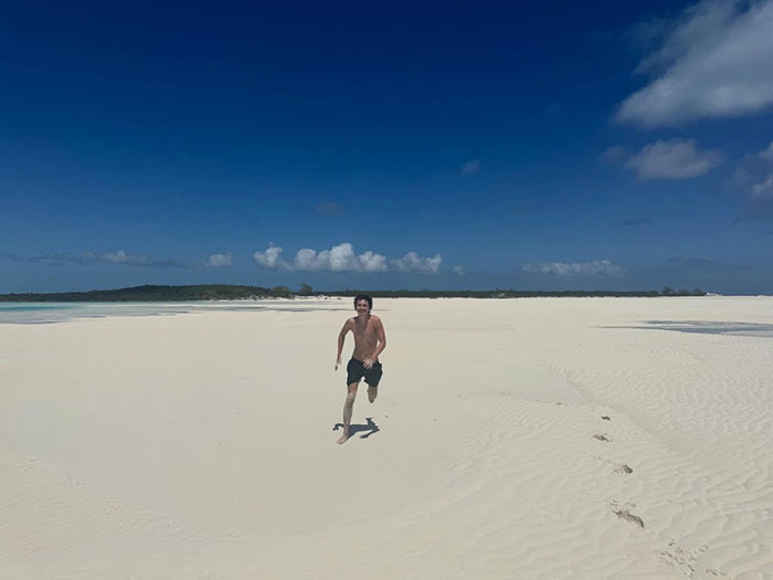 “I Don’t Get It”: Fans Baffled By Timoth&eacute;e Chalamet And Kylie Jenner’s Relationship After New Beach Snaps