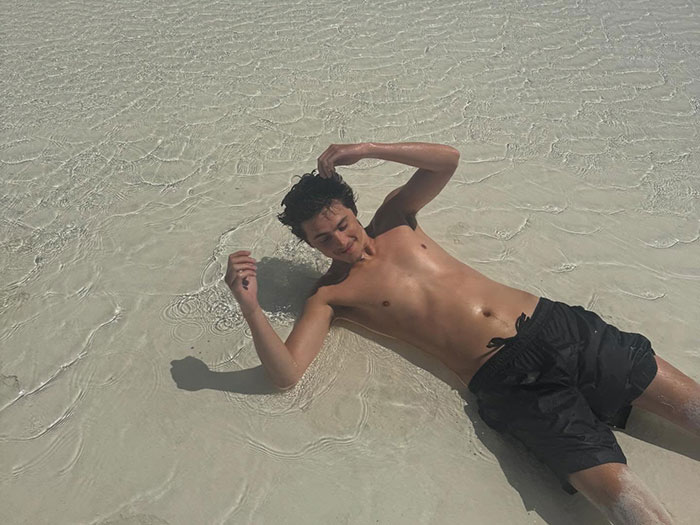 “I Don’t Get It”: Fans Baffled By Timoth&eacute;e Chalamet And Kylie Jenner’s Relationship After New Beach Snaps