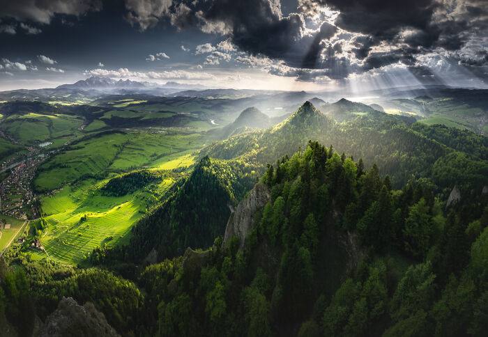 This Photographer Spent Years Chasing Light In Poland&rsquo;s Mountains, And These 42 Photos Show Why