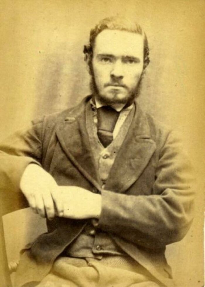 29 Times Old Photographs Had Things So Strange People Could Only Explain Them With Time Travel 29 Times Old Photographs Had Things So Strange People Could Only Explain Them With Time Travel