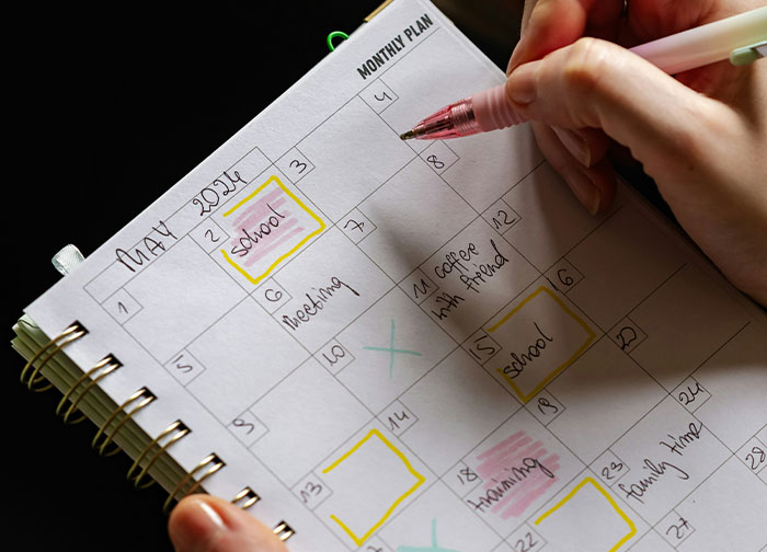 “7-Year Marriage Was Over Within The Month”: 61 Quiet Signs Of Cheating People Learned The Hard Way “7-Year Marriage Was Over Within The Month”: 61 Quiet Signs Of Cheating People Learned The Hard Way