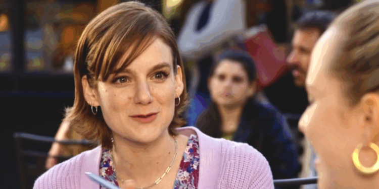 Ashley Padilla in Curb Your Enthusiasm