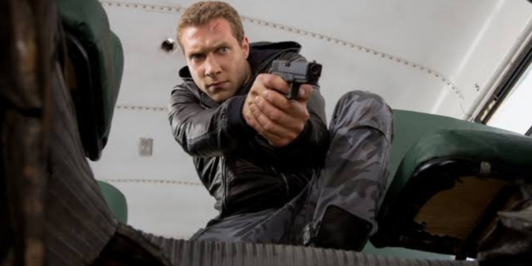 Jai Courtney in Terminator Genisys Jai Courtney in Terminator Genisys