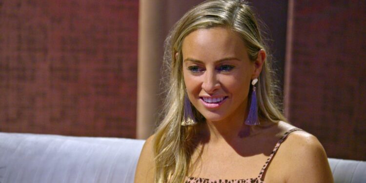 Jessica Batten from love is blind