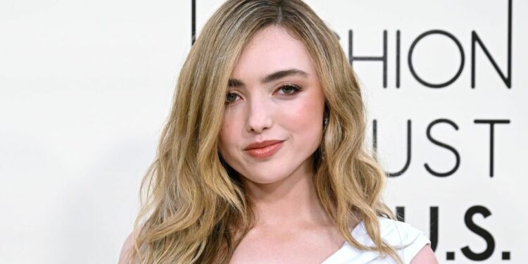 Peyton List attending the Fashion Trust U.S. Awards