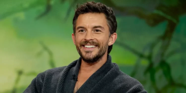  image features actor Jonathan Bailey