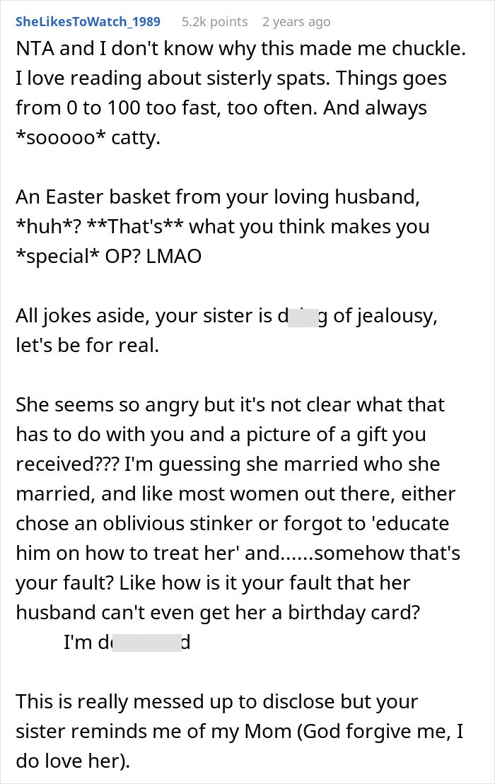 Woman Tells Sister She Shouldn’t Rub Her “Picture-Perfect Marriage” In Other People’s Faces