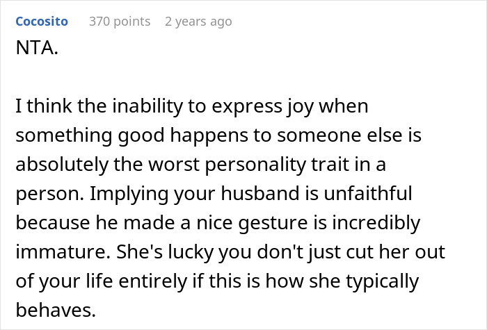 Woman Tells Sister She Shouldn’t Rub Her “Picture-Perfect Marriage” In Other People’s Faces