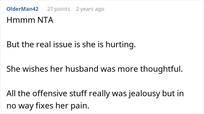 Woman Tells Sister She Shouldn’t Rub Her “Picture-Perfect Marriage” In Other People’s Faces