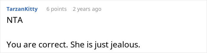 Woman Tells Sister She Shouldn’t Rub Her “Picture-Perfect Marriage” In Other People’s Faces