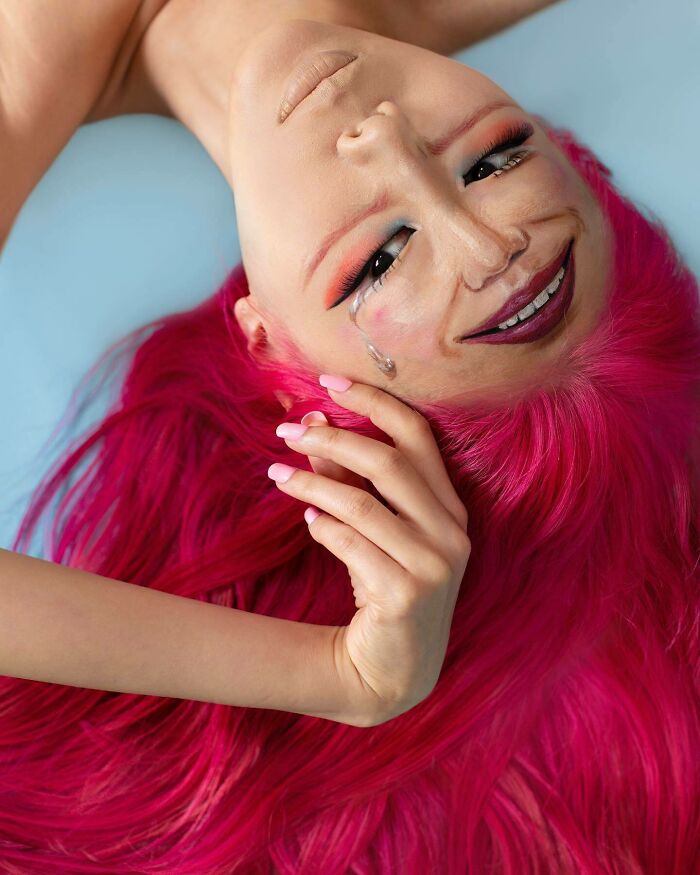 Korean Artist Goes Viral For Transforming Herself Into Mind-Bending Optical Illusions Without Any Photoshop (31 New Pics) Korean Artist Goes Viral For Transforming Herself Into Mind-Bending Optical Illusions Without Any Photoshop (31 New Pics)