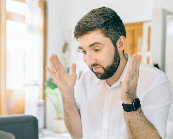 Woman Eats One Easter Egg While Dieting, Humiliated When Husband Tells Children She’s “Fat” Woman Eats One Easter Egg While Dieting, Humiliated When Husband Tells Children She’s “Fat”