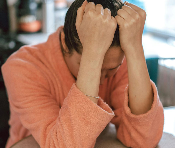 Woman Eats One Easter Egg While Dieting, Humiliated When Husband Tells Children She’s “Fat” Woman Eats One Easter Egg While Dieting, Humiliated When Husband Tells Children She’s “Fat”