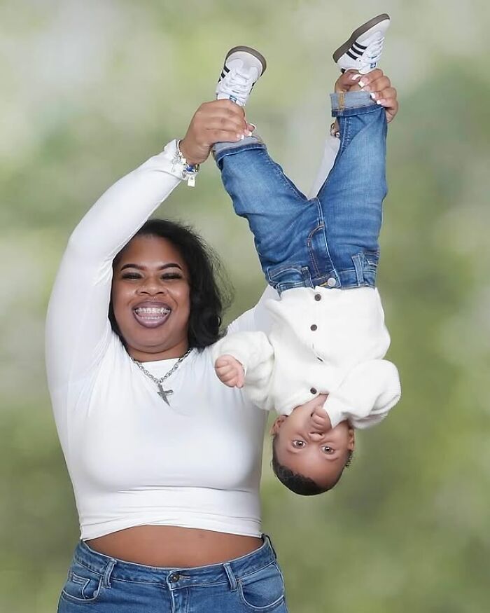 Mom Is Going Viral After Sharing Hilarious Photoshoot With Her Son (24 Pics)