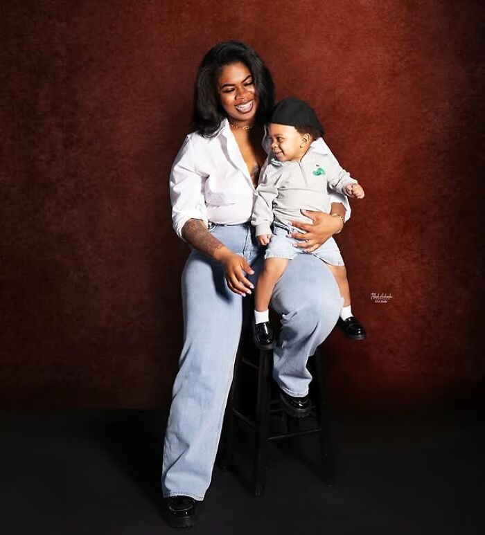 Mom Is Going Viral After Sharing Hilarious Photoshoot With Her Son (24 Pics)
