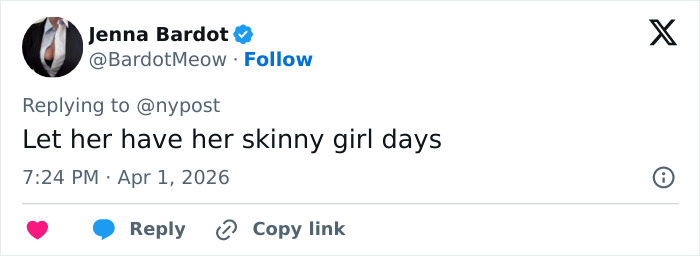 “April Fools, Right?”: Fans Tore Apart Amy Schumer After She Posted Polemical New Selfie