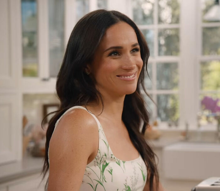 Meghan Markle’s Way To Deal With Criticism In Meetings Revealed By Report And Slammed By Public