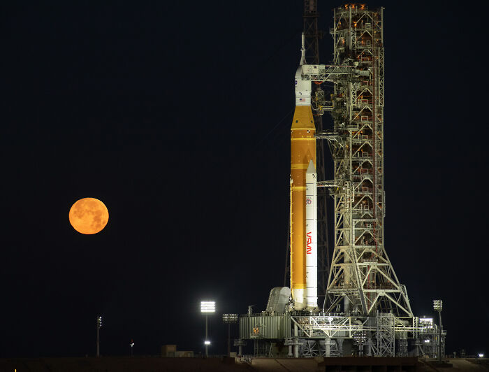 NASA’s Artemis II Astronauts Make Disturbing Discovery Just Moments After Launch Of First Moon Mission In 50 Years