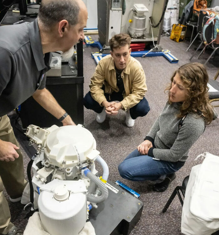 NASA’s Artemis II Astronauts Make Disturbing Discovery Just Moments After Launch Of First Moon Mission In 50 Years