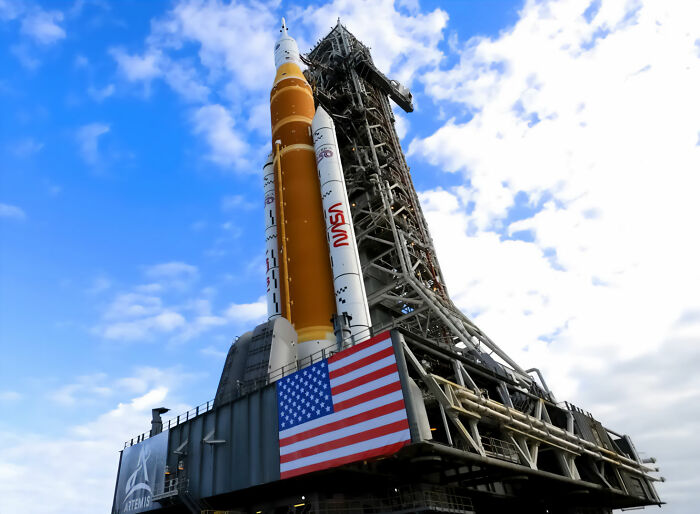 NASA’s Artemis II Astronauts Make Disturbing Discovery Just Moments After Launch Of First Moon Mission In 50 Years