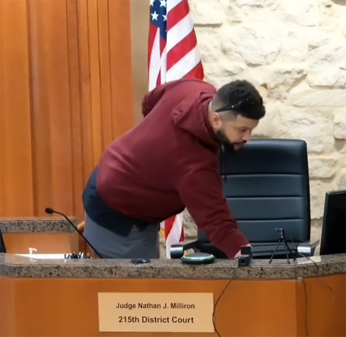 After Judge Goes Viral For Horrific Treatment Of IT Worker, He Orders Critics To Appear In Court