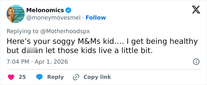 Mom’s Hack For Removing Red 40 From M&Ms Hilariously Roasted After Viewers Spot Daughter’s Reaction