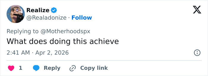 Mom’s Hack For Removing Red 40 From M&Ms Hilariously Roasted After Viewers Spot Daughter’s Reaction