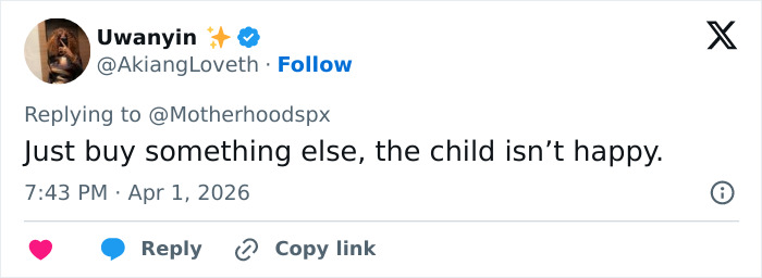 Mom’s Hack For Removing Red 40 From M&Ms Hilariously Roasted After Viewers Spot Daughter’s Reaction