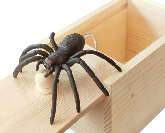 &ldquo;I Think My 5-Year-Old Daughter Might Be A Psychopath&rdquo;: Dad Gets Jump Scare Of His Life