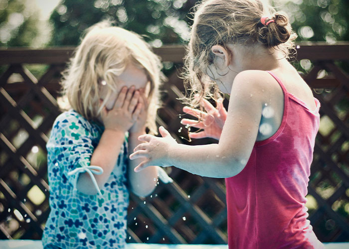 &ldquo;I Think My 5-Year-Old Daughter Might Be A Psychopath&rdquo;: Dad Gets Jump Scare Of His Life