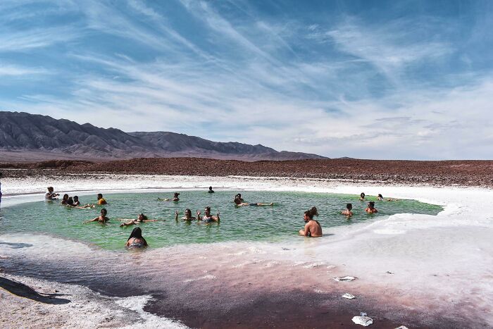 From Abandoned Towns To Weird Statues, Here Are 58 Of The Most Unexpected Things Found In Deserts