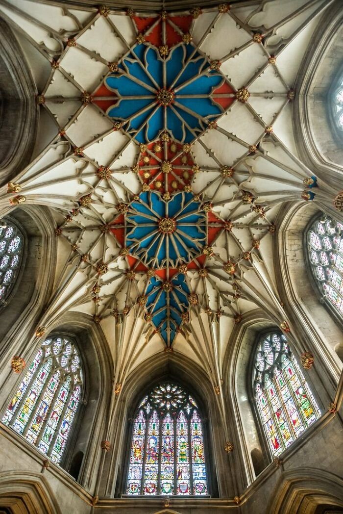 The Facebook Page “World Beauties And Wonders” Shared 75 Of The Most Mesmerizing Pictures