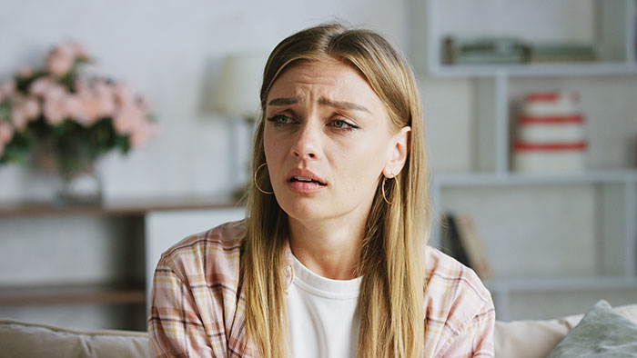 BF Insults GF For Living With Gay Bestie, She Learns It’s His Ticket Out Of His Parents&rsquo; House