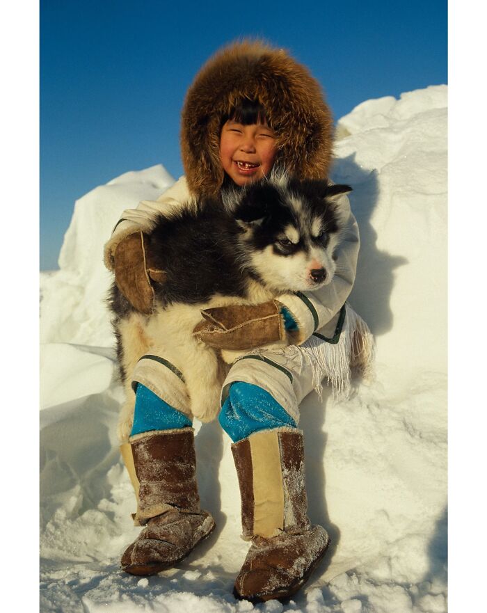 45 Photos From The Past That Reflect The Enduring Relationship Between Dogs And Humans Shared By This Community