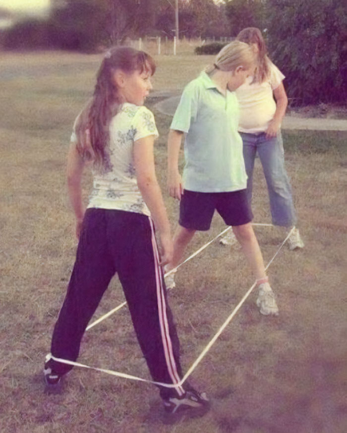 53 Photos That Allow You To Taste, Hear And Feel The 1990s And 2000s