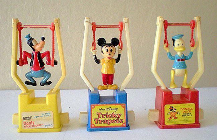 53 Photos That Allow You To Taste, Hear And Feel The 1990s And 2000s