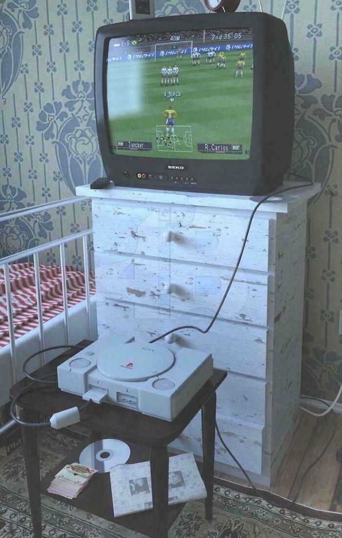 53 Photos That Allow You To Taste, Hear And Feel The 1990s And 2000s