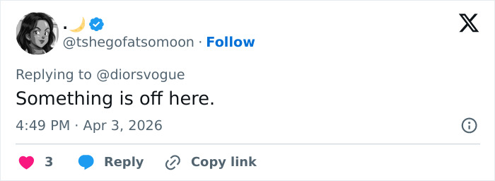 “Something Is Off Here”: People Notice Bizarre Details In Photo Of Selena Gomez And Influencer