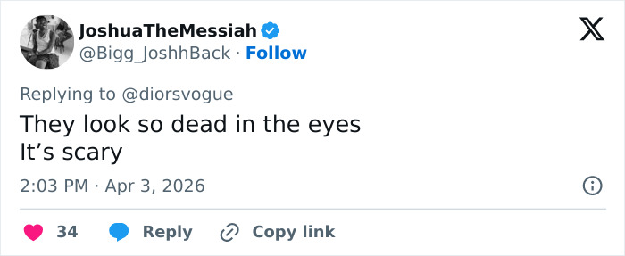 “Something Is Off Here”: People Notice Bizarre Details In Photo Of Selena Gomez And Influencer