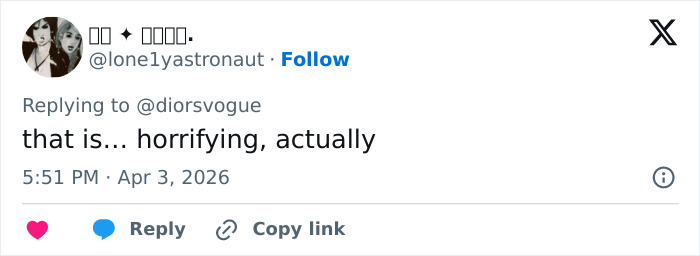 “Something Is Off Here”: People Notice Bizarre Details In Photo Of Selena Gomez And Influencer