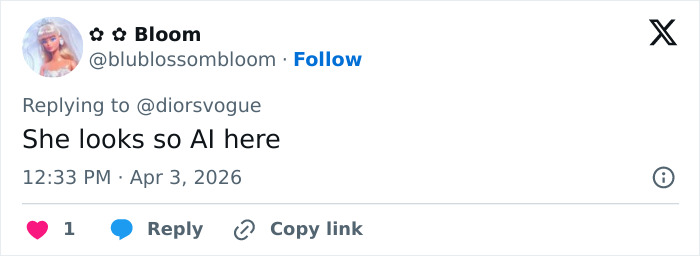 “Something Is Off Here”: People Notice Bizarre Details In Photo Of Selena Gomez And Influencer