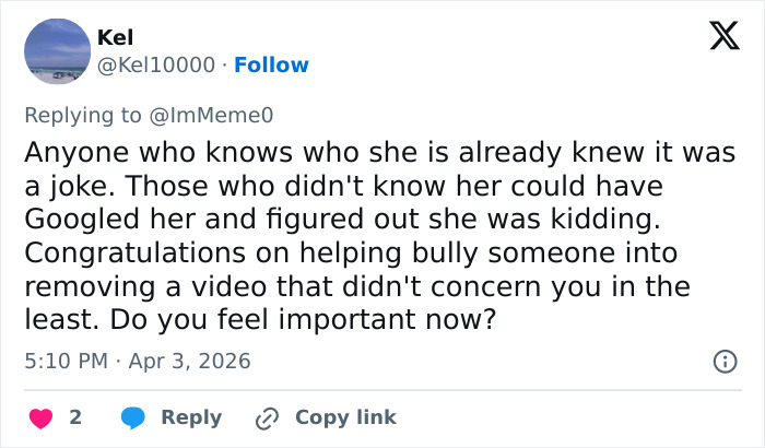 “Who The Hell She Is?”: Broadway Star Mercilessly Trolled After Complaining About Not Being Recognized On Plane