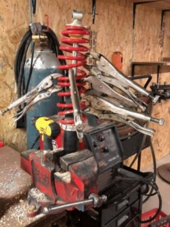 69 Examples Of Redneck Engineering That Might Give A Heart Attack To Actual Engineers (New Pics) 69 Examples Of Redneck Engineering That Might Give A Heart Attack To Actual Engineers (New Pics)