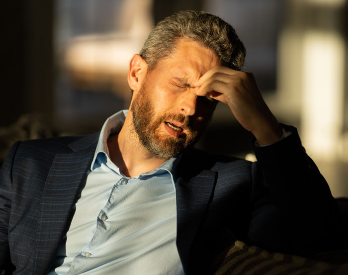 77 Unhinged And Wild Ways Women Make Men Feel Very Uncomfortable